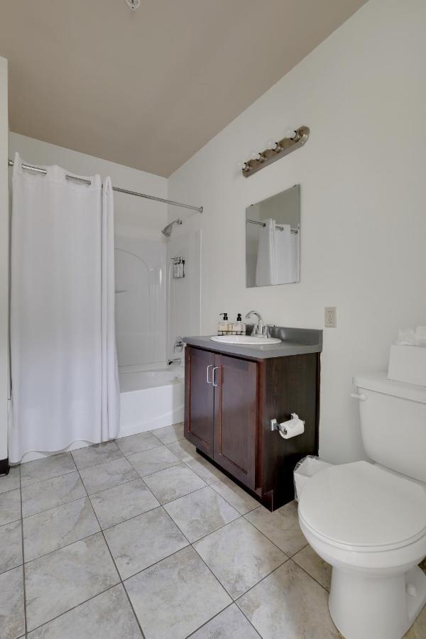 Apartment With King Bed In Downtown Louisville Buitenkant foto