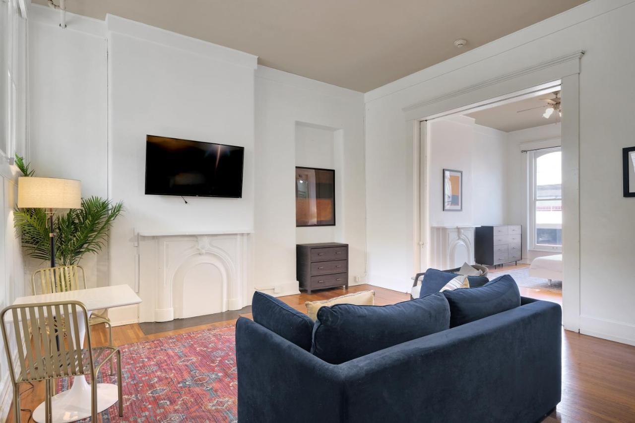 Apartment With King Bed In Downtown Louisville Buitenkant foto