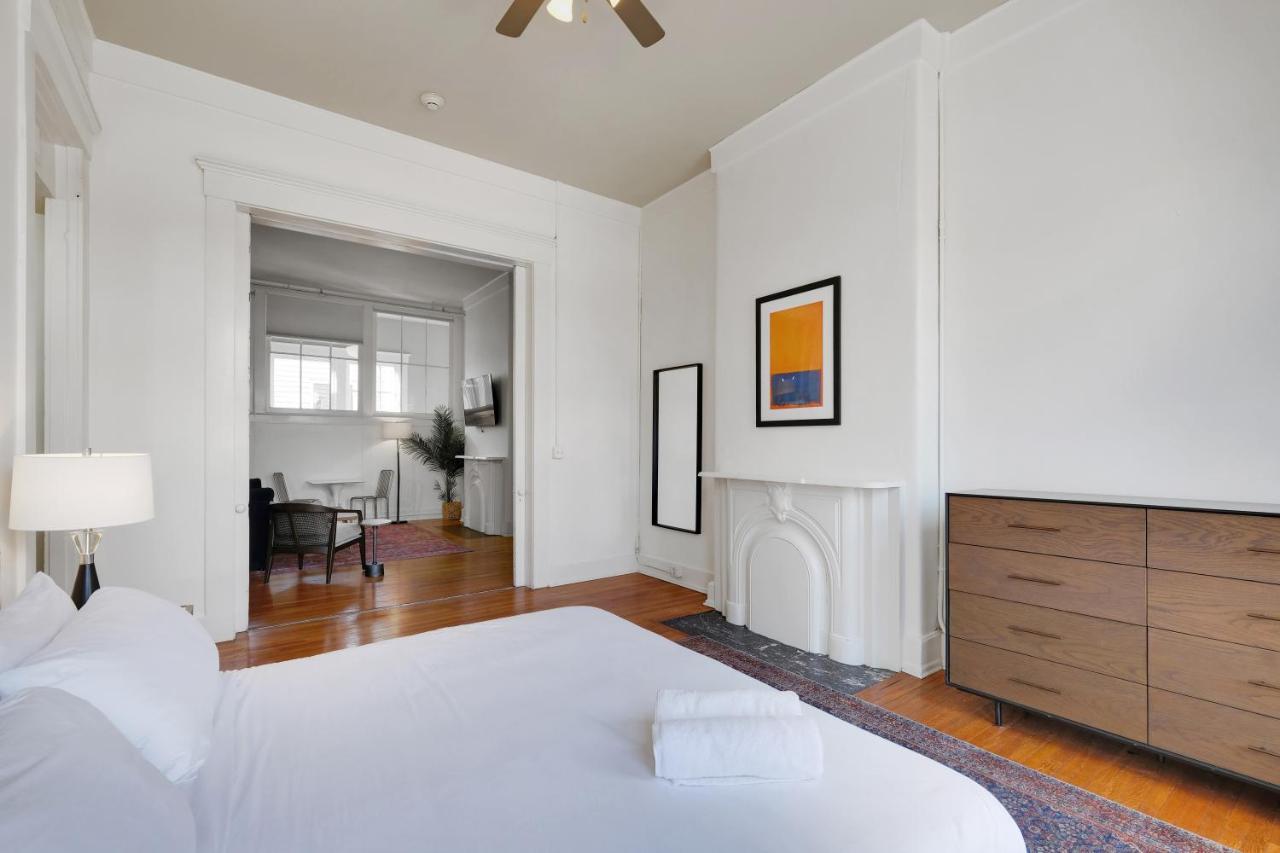 Apartment With King Bed In Downtown Louisville Buitenkant foto