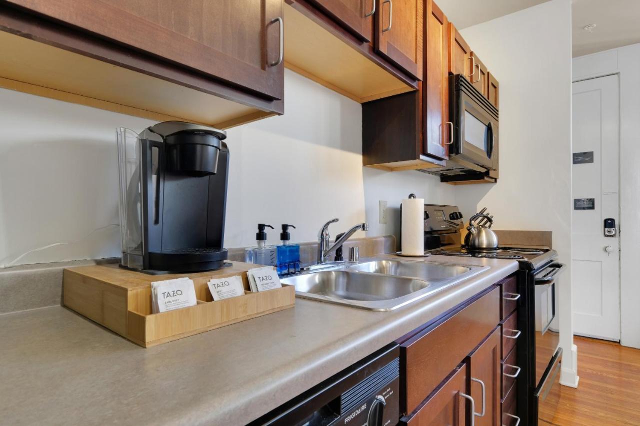 Apartment With King Bed In Downtown Louisville Buitenkant foto